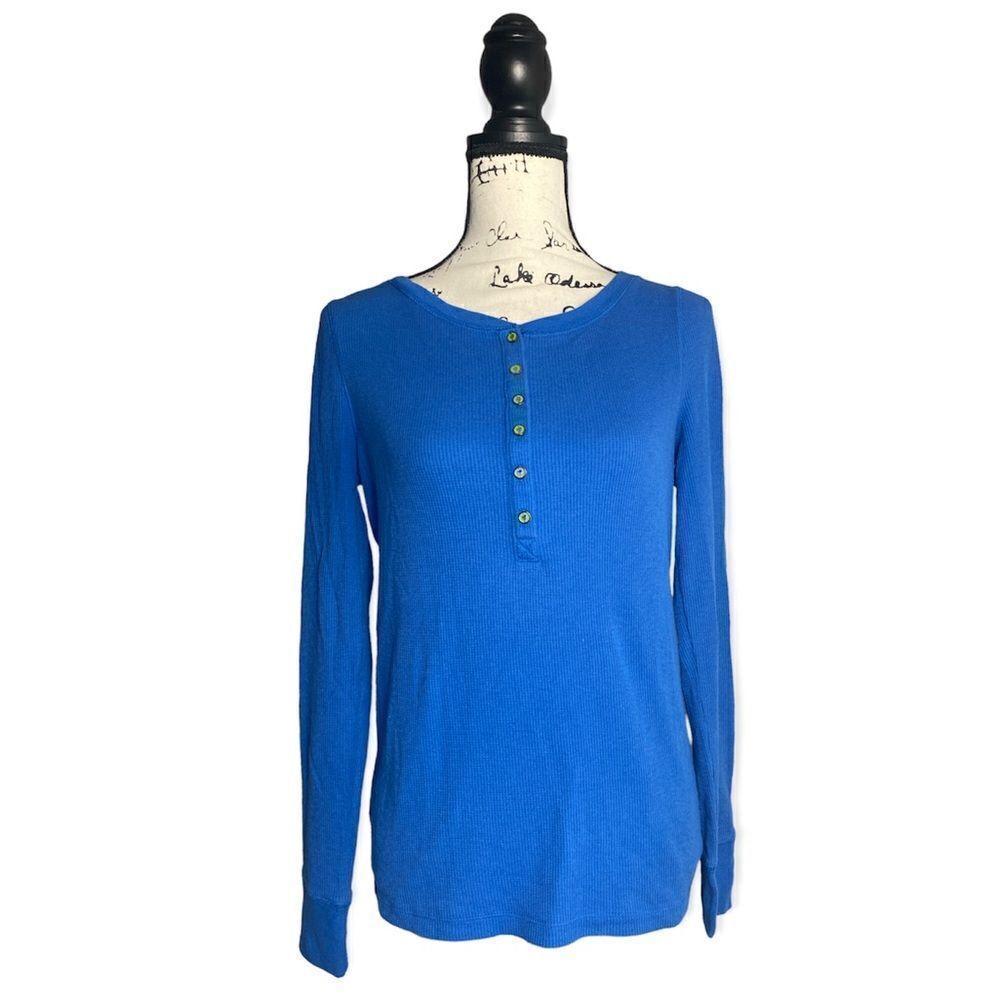 C. Wonder Women’s Blue Ribbed Henley Long Sleeve Top Size M
